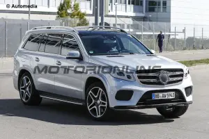 Mercedes GLS - Foto spia 23-09-2015