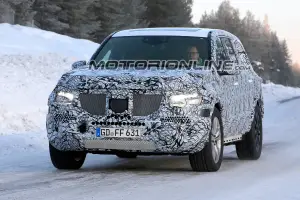 Mercedes GLS MY 2019 foto spia 11 gennaio 2018 - 1