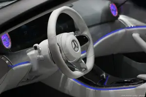 Mercedes IAA Concept - Salone di Francoforte 2015 - 14