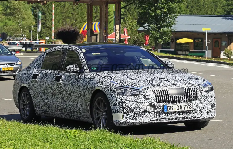 Mercedes-Maybach Classe S 2021 - Foto spia 18-09-2019 - 8