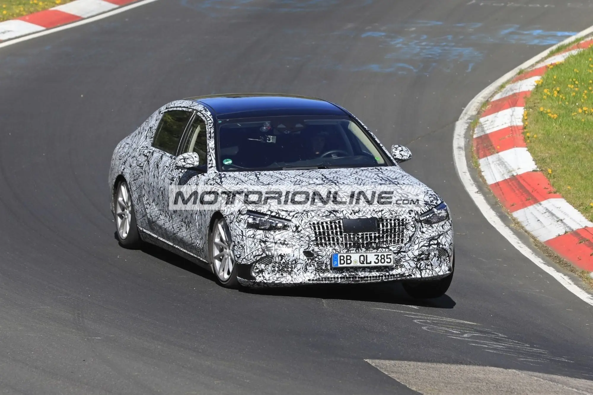 Mercedes-Maybach Classe S - Foto spia 21-4-2020 - 2