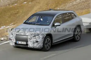 Mercedes-Maybach EQS SUV - Foto Spia 26-10-2022