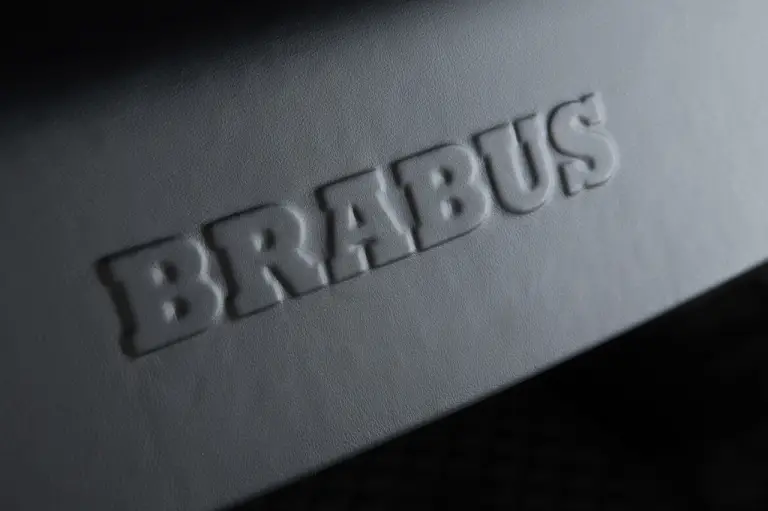 Mercedes-Maybach GLS 600 Brabus 900 - Foto - 11