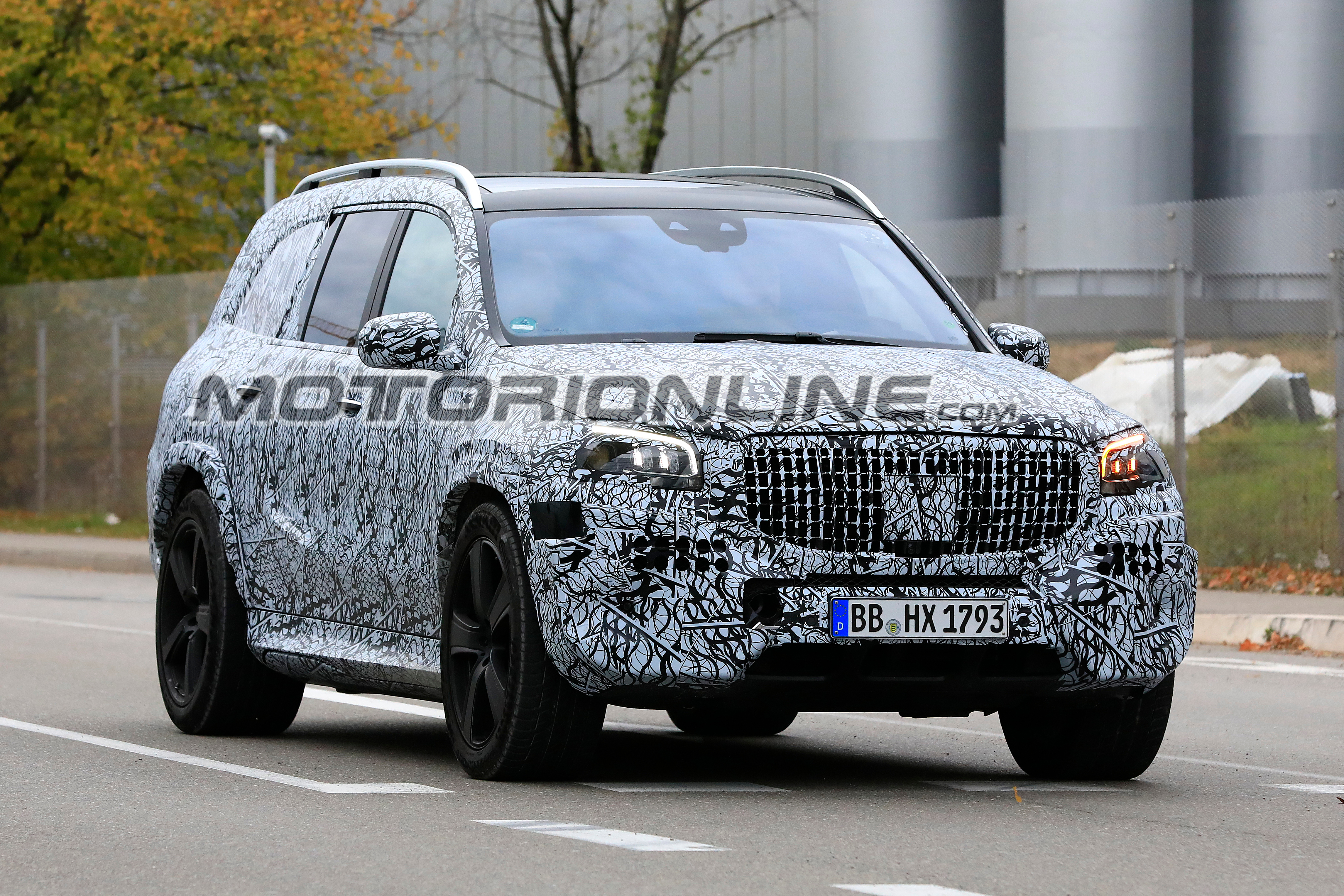 Mercedes Maybach GLS foto spia 2 novembre 2018 