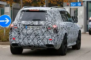 Mercedes Maybach GLS foto spia 2 novembre 2018  - 9