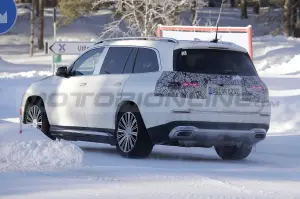 Mercedes-Maybach GLS restyling - Foto Spia 01-03-2022 - 3