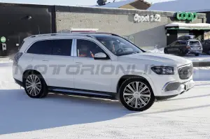Mercedes-Maybach GLS restyling - Foto Spia 01-03-2022 - 10