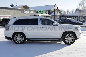 Mercedes-Maybach GLS restyling - Foto Spia 01-03-2022 - 11