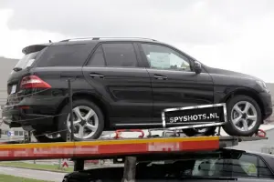 Mercedes ML 2012 foto spia - 4