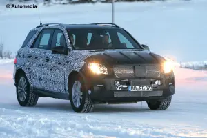 Mercedes ML 2015 - Foto spia 10-12-2013
