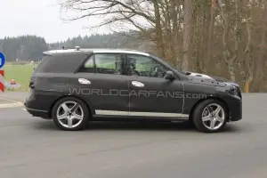 Mercedes ML AMG: foto spia