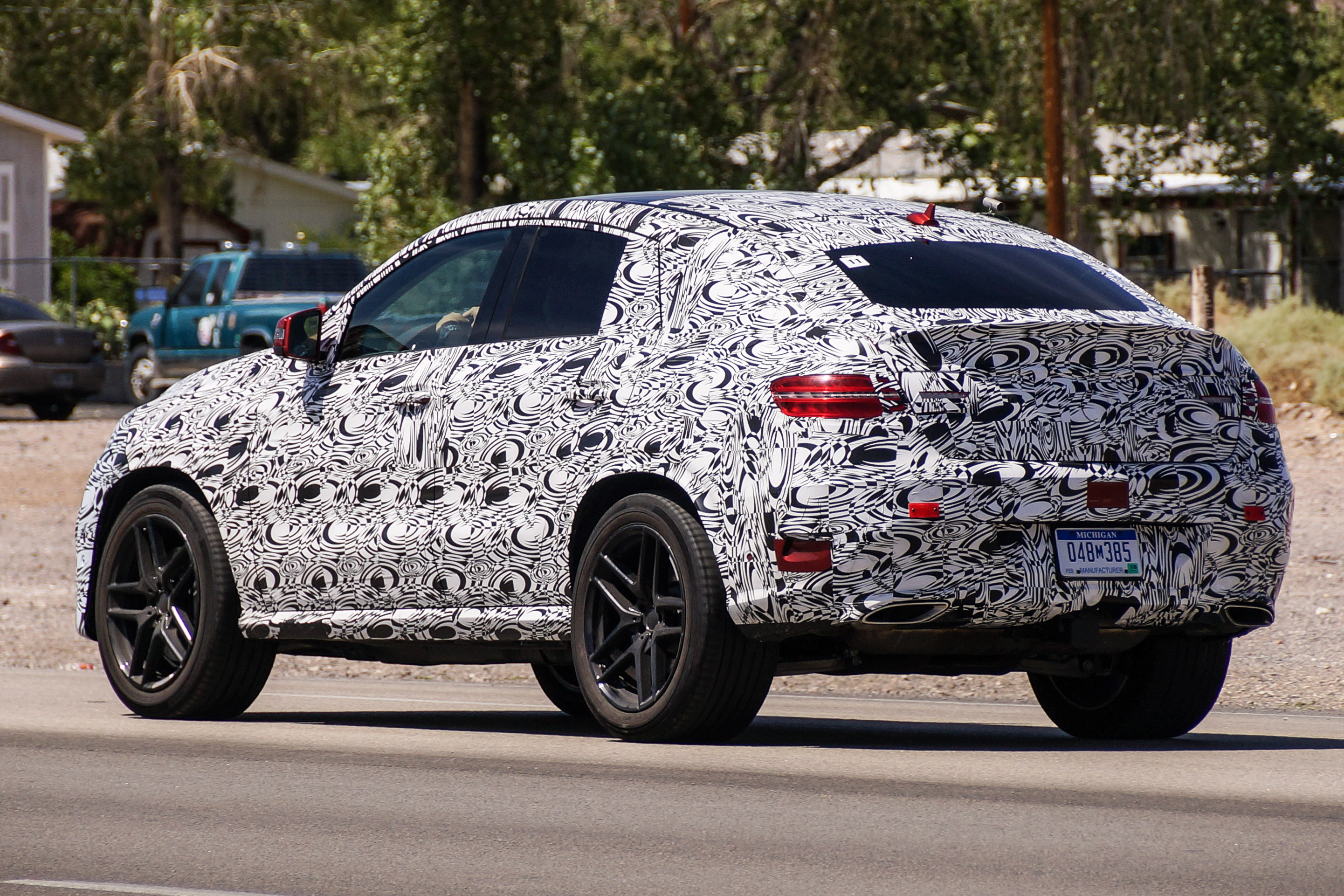 Mercedes ML Coupe - Foto spia 16-07-2014