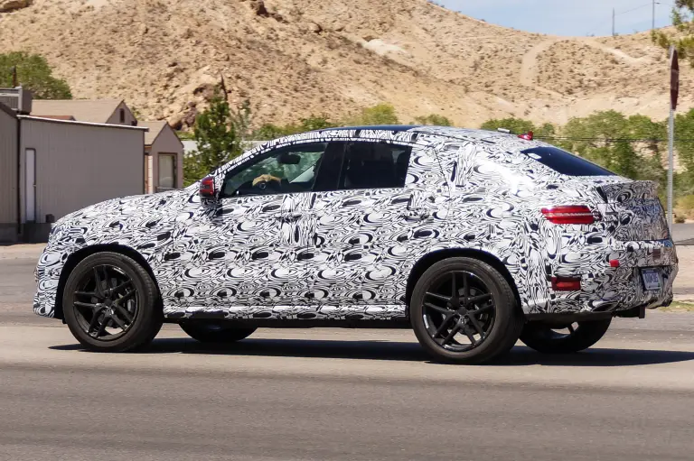 Mercedes ML Coupe - Foto spia 16-07-2014 - 5