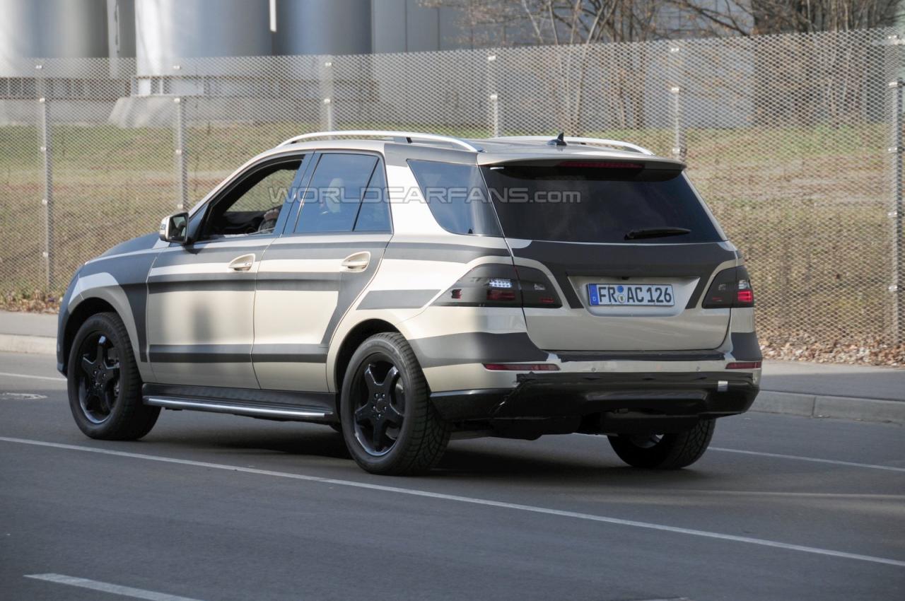 Mercedes ML foto spia