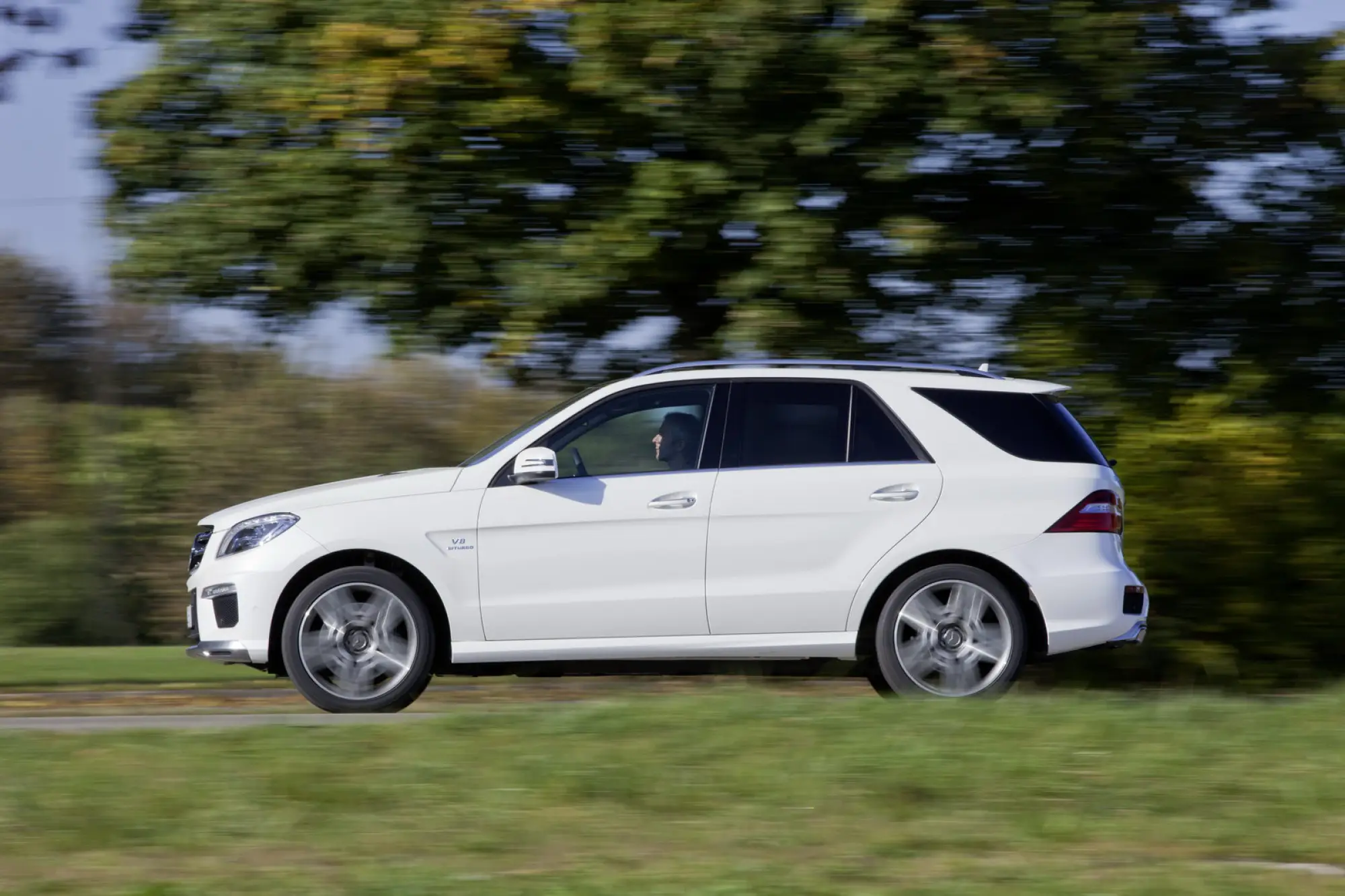 Mercedes ML63 AMG - 11