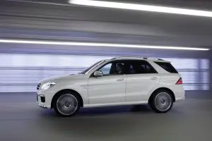 Mercedes ML63 AMG - 12