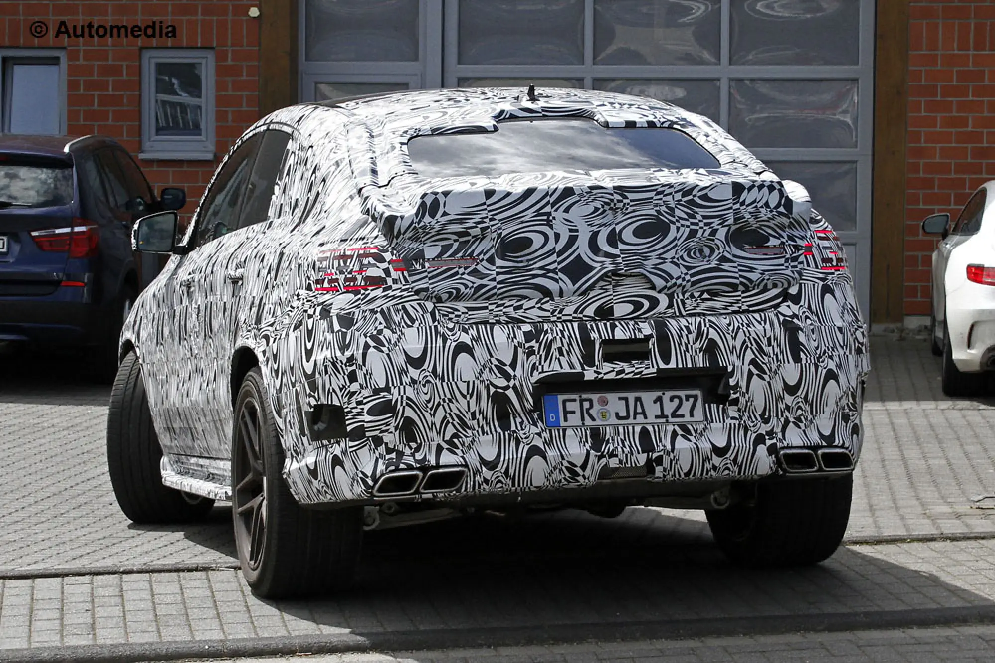 Mercedes MLC 63 AMG - Foto spia 22-05-2014 - 6