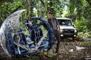 Mercedes nel film Jurassic World - 8