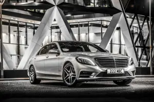 Mercedes S500 Plug-In Hybrid - Versione mercato UK