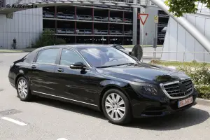 Mercedes S600 Pullman 2014 - Foto spia 11-07-2013