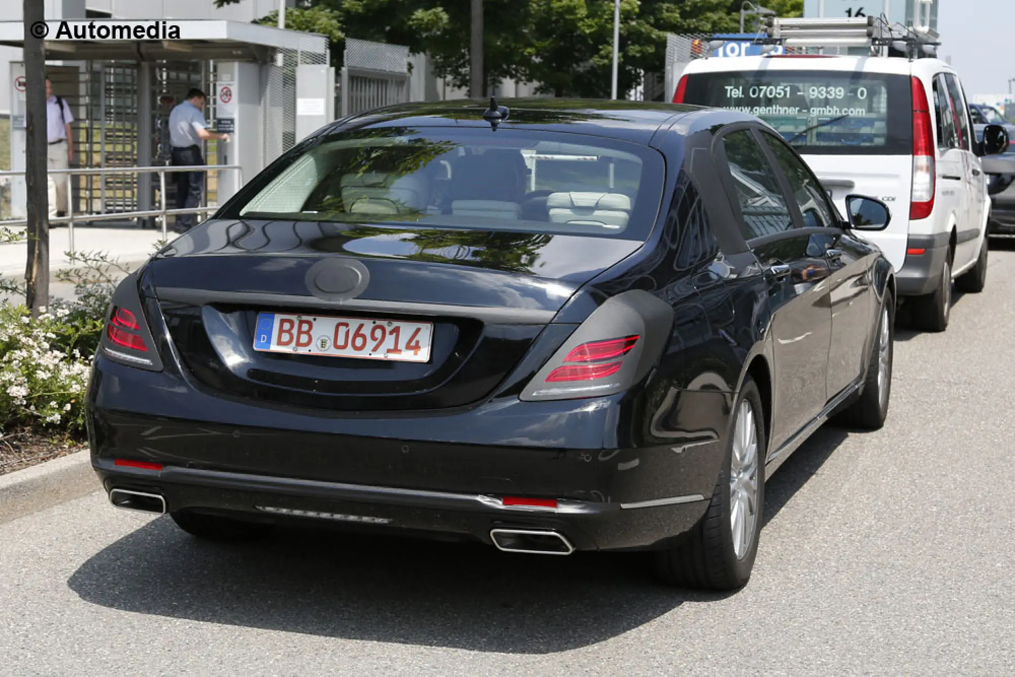 Mercedes S600 Pullman 2014 - Foto spia 11-07-2013 - 4