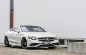 Mercedes S63 AMG Coupe 2014 - 21