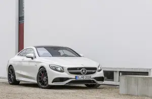 Mercedes S63 AMG Coupe 2014