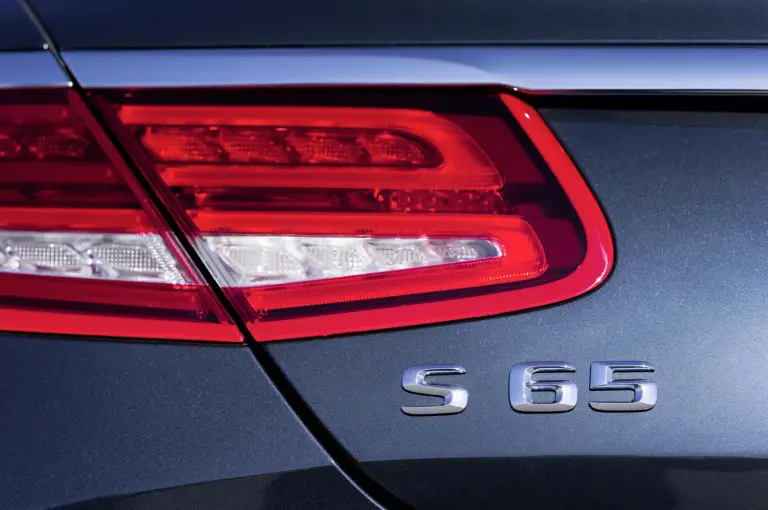 Mercedes S65 AMG Coupe  - 24