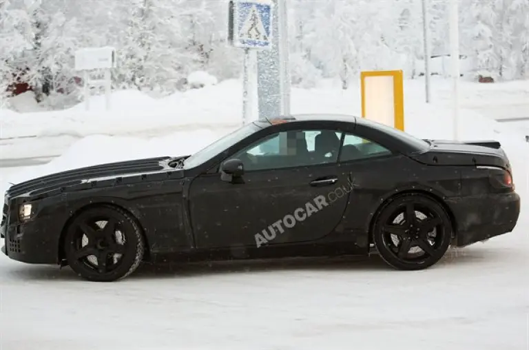 Mercedes SL AMG - Spy shots 04-01-2011 - 1