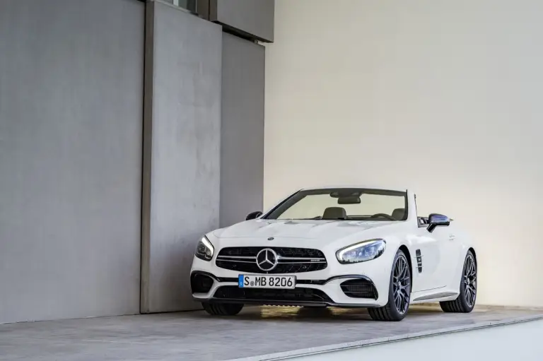 Mercedes SL MY 2016 - nuova galleria fotografica - 17