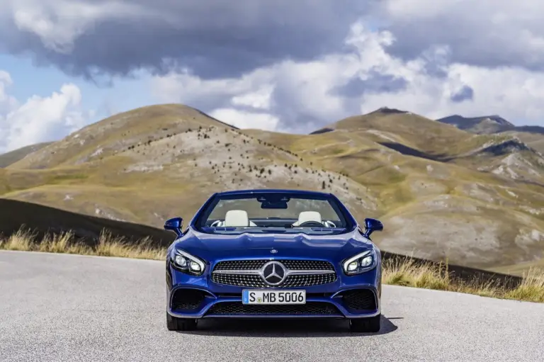 Mercedes SL MY 2016 - nuova galleria fotografica - 18