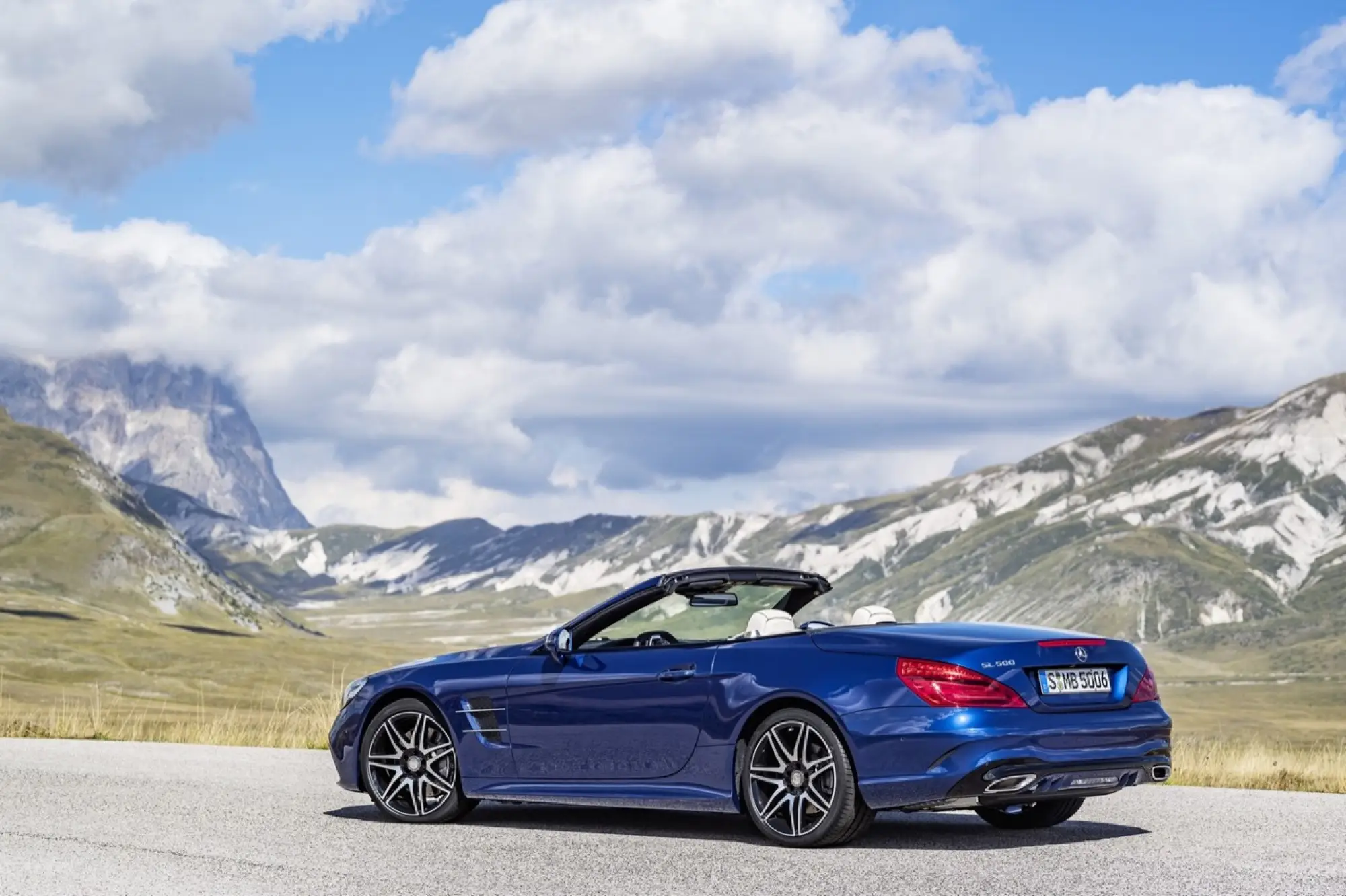 Mercedes SL MY 2016 - nuova galleria fotografica - 59