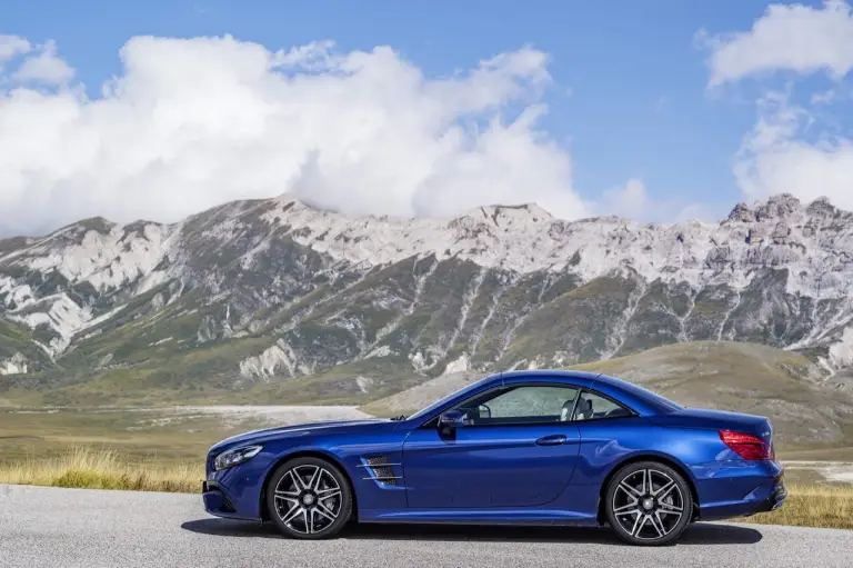 Mercedes SL MY 2016 - nuova galleria fotografica - 66