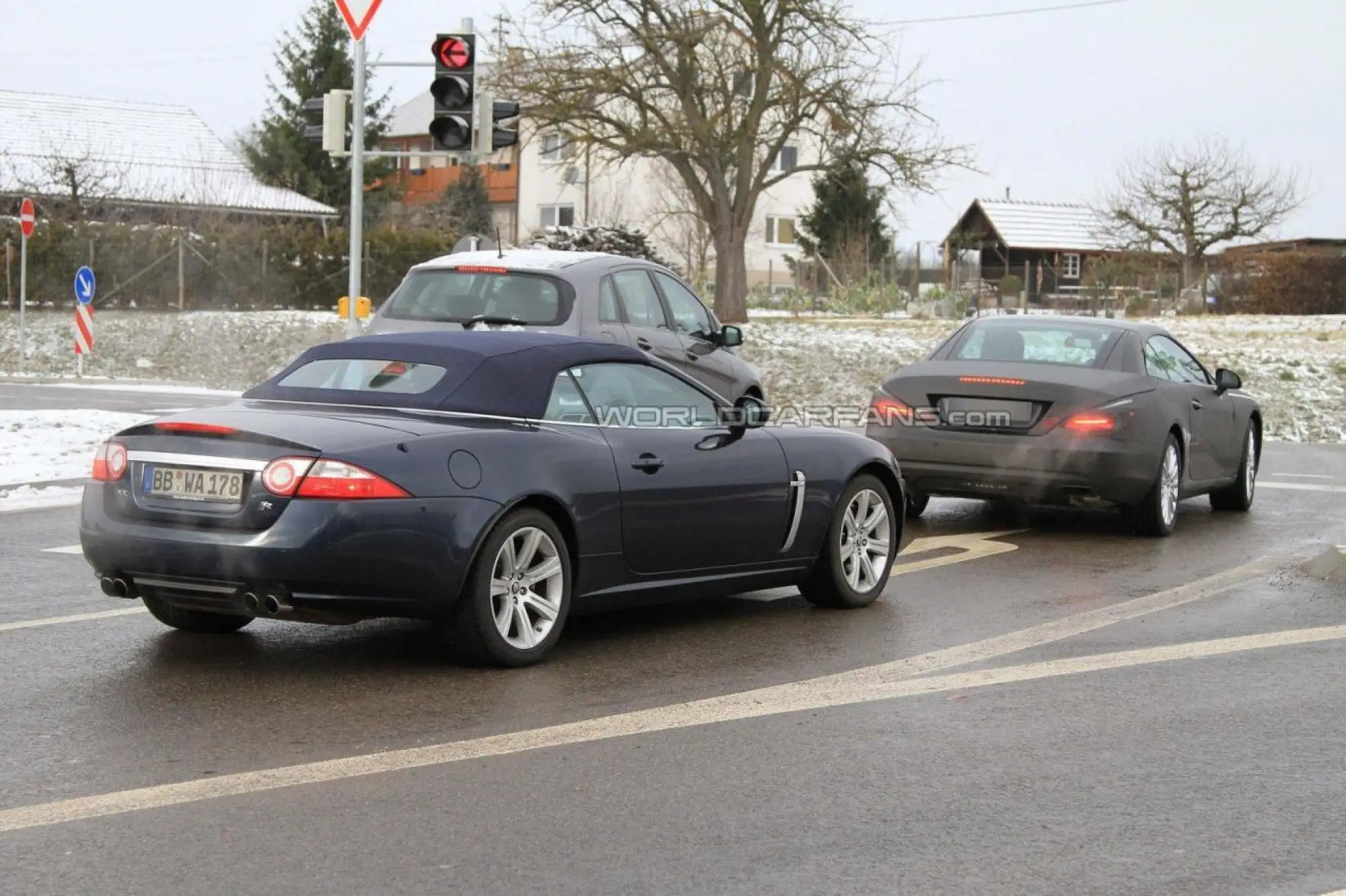 Mercedes SL spy - 3