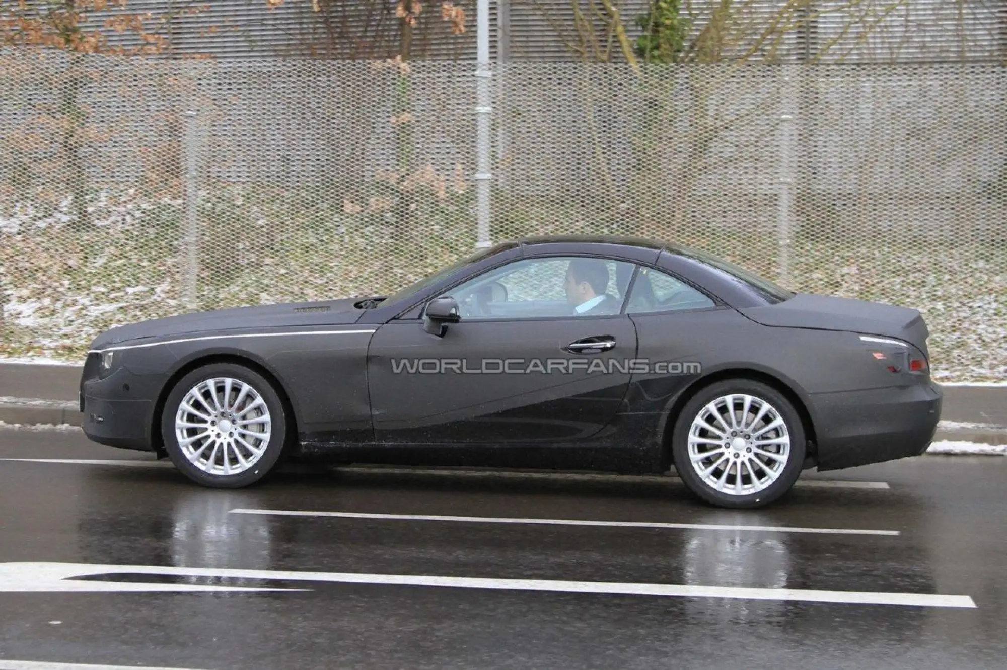 Mercedes SL spy - 7