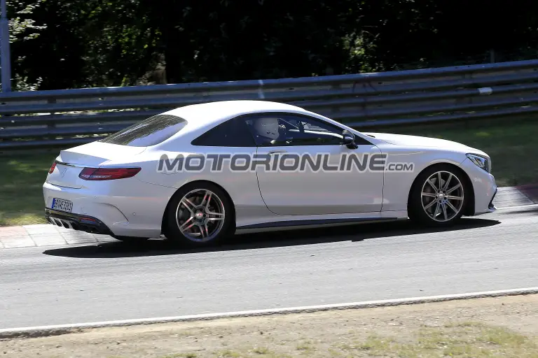 Mercedes Classe SL - test con il muletto AMG S63 Coupè (foto spia 05-09-2016) - 6