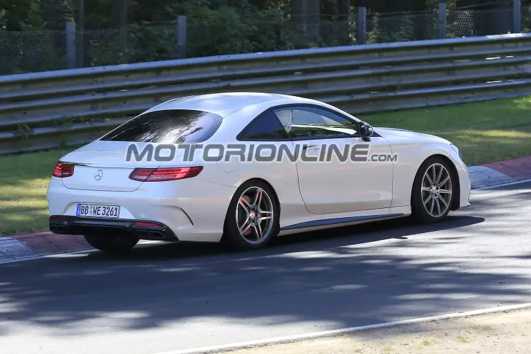 Mercedes Classe SL - test con il muletto AMG S63 Coupè (foto spia 05-09-2016) - 7