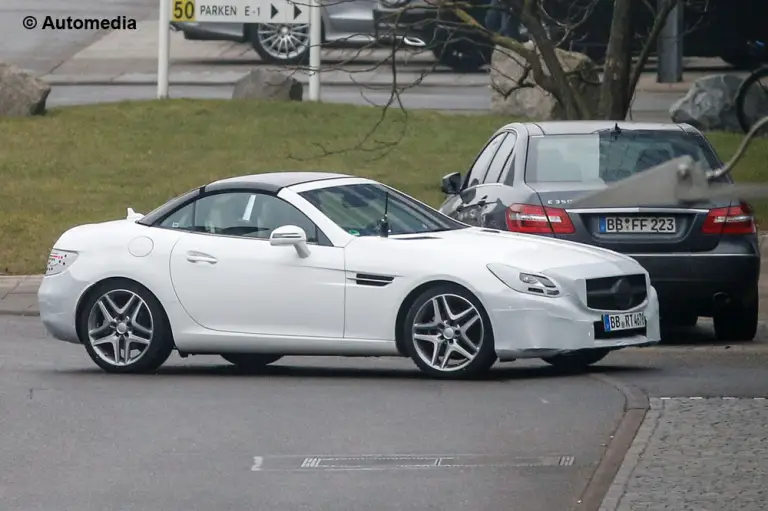 Mercedes SLC 2016 - Foto spia 24-02-2015 - 4