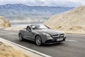 Mercedes SLC 2016 - 24