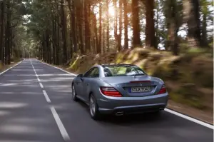 Mercedes SLK 2012 - 24