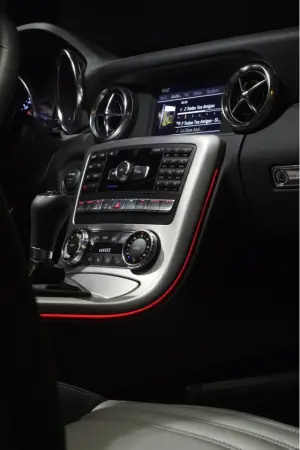 Mercedes SLK 2012 - 48