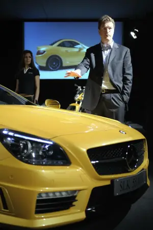 Mercedes SLK 55 AMG Streetfighter Yellow - Motor Show 2011 - 1