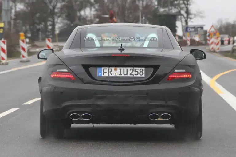 Mercedes SLK AMG 2012 foto spia - 5