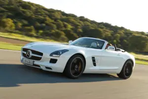 Mercedes SLS AMG 2012 cabrio - 2