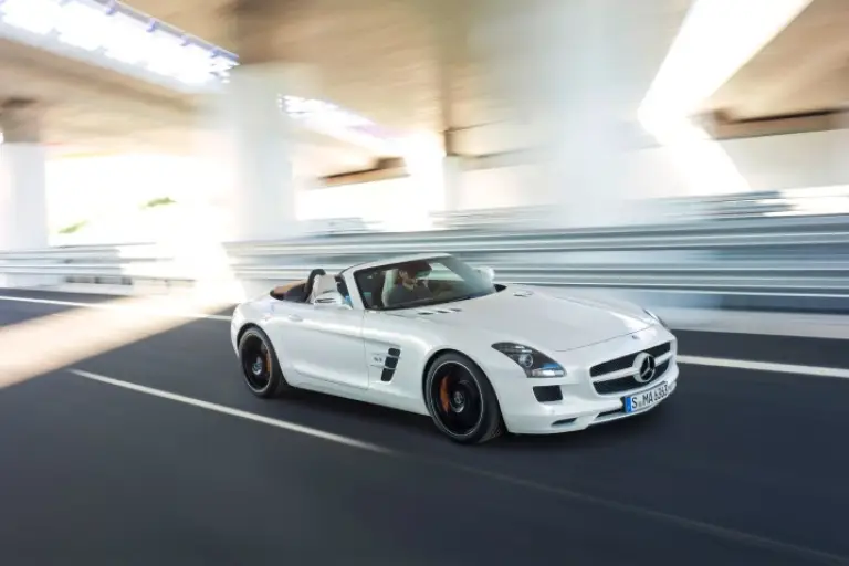 Mercedes SLS AMG 2012 cabrio - 4