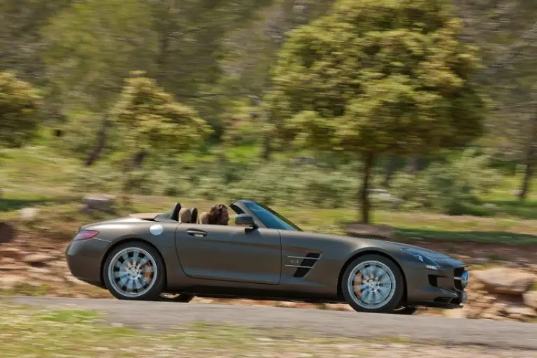 Mercedes SLS AMG 2012 cabrio - 6