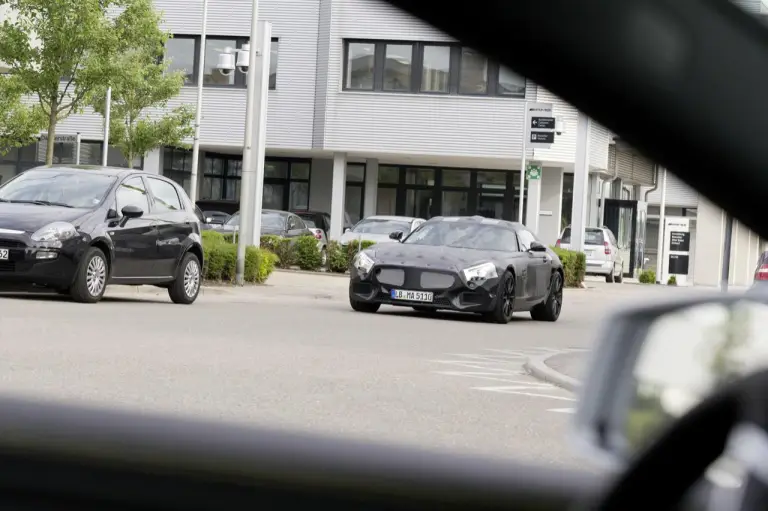 Mercedes SLS AMG 2015 - Foto spia 24-06-2013 - 2