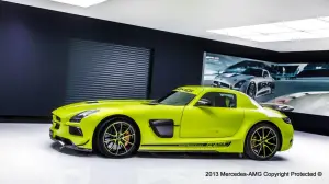 Mercedes SLS AMG Black Series by AMG Studio Performance - 4