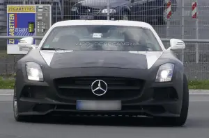 Mercedes SLS AMG Black Series nuove foto spia - 1