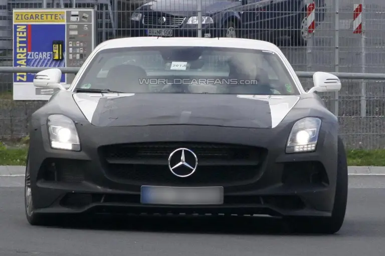 Mercedes SLS AMG Black Series nuove foto spia - 1